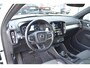 Volvo XC40 1.5 T2 Business Pro | Lichtmetalen velgen 5-spaaks 19" | Rijstrooksensor met correctie