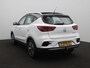 MG MG ZS EV Standard Range Luxury 50 kWh | Panoramadak | Camera | Zwart Dak | Trekhaak | Carplay |