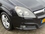Opel Zafira 2.2 Executive VOL AUTOMAAT 7 PERSOONS! NAP l NAVI l CRUISE l AIRCO l TREKHAAK l PDC V+A l TOPSTAAT l NIEUWE APK!