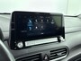 Hyundai Kona Electric EV PREMIUM 64 kWh | SoH 93,2% | 3- FASE | NAVI | CLIMA | ADAPT. CRUISE | CAMERA | HUD | LEDER | STUUR- & STOELVERWARMING | WARMTEPOMP | PRIVACY GLASS | WLTP 481 KM! |