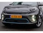 Kia Niro EV e-Niro DynamicPlusLine 64 kWh Elek. schuifdak/ Half lederen int./ Stuur+stoelverwarming/ Camera/ Adapt. cruise