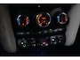 MINI Cooper S 2.0 Chili Serious Business 192pk Stoelverwarming/Navigatie/Camera