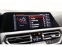BMW 3-Serie TOURING 318d Business [ Navi Trekhaak Carplay / Android LED ]