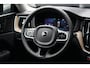 Volvo XC60 2.0 T8 Plug-in hybrid AWD Plus Dark 455pk Panoramadak/Stoelverwarming/Trekhaak