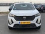 Peugeot e-2008 EV Active 54 kWh 54KWH! | Camera | All-Season banden | Navigatie | Carplay | Cruise | Climate | LED 16" Lichtmetaal | Achteruitrijcamera | Airco (automatisch) | Cruise control