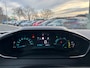 Peugeot e-2008 EV Active 54 kWh 54KWH! | Camera | All-Season banden | Navigatie | Carplay | Cruise | Climate | LED 16" Lichtmetaal | Achteruitrijcamera | Airco (automatisch) | Cruise control