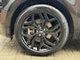 Land Rover Range Rover Evoque 1.5 P300e AWD R-Dynamic SE | Panoramadak | Blackline | Camera | Navigatie | Afneembare trekhaak | Lederen bekleding | Apple CarPlay / Android Auto | Cruise control | Lane assist | Stoel&stuurverwarming | Dodehoekdetectie | 20 inch LMV | LED | DAB | Elektrische achterklep | Volledig onderhouden!