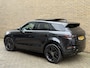 Land Rover Range Rover Evoque 1.5 P300e AWD R-Dynamic SE | Panoramadak | Blackline | Camera | Navigatie | Afneembare trekhaak | Lederen bekleding | Apple CarPlay / Android Auto | Cruise control | Lane assist | Stoel&stuurverwarming | Dodehoekdetectie | 20 inch LMV | LED | DAB | Elektrische achterklep | Volledig onderhouden!