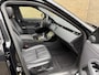 Land Rover Range Rover Evoque 1.5 P300e AWD R-Dynamic SE | Panoramadak | Blackline | Camera | Navigatie | Afneembare trekhaak | Lederen bekleding | Apple CarPlay / Android Auto | Cruise control | Lane assist | Stoel&stuurverwarming | Dodehoekdetectie | 20 inch LMV | LED | DAB | Elektrische achterklep | Volledig onderhouden!