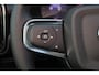 Volvo EX40 Single Motor Extended Range Plus 82 kWh - Intellisafe Assist & Surround - Parkeercamera achter - Verwarmde voorstoelen & stuur - Parkeersensoren voor & achter - Keyless - Elektr. bedienbare achterklep - Warmtepomp - Google Maps - 19' LMV