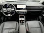 Hyundai Kona Electric Premium Sky 65.4 kWh / Fabrieksgarantie t/m 12-2029 / SOH 100% / Origineel Nederlands / Afneembare Trekhaak(750KG) / All-season Banden / Navigatie / Stoel-/Stuurverwarming / Achteruitrijcamera / Apple carplay/Android Auto /