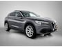 Alfa Romeo Stelvio 2.0 T AWD First Edition 280pk Automaat | 1ste Eigenaar | Schuif-/Kanteldak | Elektrische Klep | Elektrische Bestuurdersstoel | 20"LMV | Houtafwerking | Navigatie | Climate Control | Cruise Control | Stoelverwarming | Dodehoekdetectie |