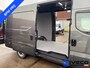 IVECO Daily 35S21V A8 Cruise control • Automaat • W3520L L3H2 • 3.0L 207pk • Trekhaak • BPM-vrij Standplaats: Spijkenisse