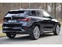 BMW X1 sDrive18i VOL | M-pakket | Pano | HUD | Massage | 360 | Adap Cruise | Elektr. Trekhaak | Harman Kardon | Keyless | Alarm kl.3 | Etc.