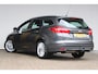 Ford Focus Wagon 1.5 Titanium | Trekhaak | Parkeersensoren V+A | Cruise control | Verwarmde voorruit | Keyless |