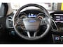 Ford Focus Wagon 1.5 Titanium | Trekhaak | Parkeersensoren V+A | Cruise control | Verwarmde voorruit | Keyless |