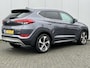 Hyundai Tucson 1.6 T-GDi Premium 4WD Vierwielaandrijving Automaat / Led Koplampen / 19 Inch Lichtmetalen Velgen / Navigatie / Elektrisch Verstelbare Bestuurdersstoel / Achteruitrijcamera / Parkeersensoren Voor + Achter / Stoel & Stuurverwarming /  / Elektrische Achterklep / Winterset Tegen Meerprijs /