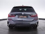 BMW 3-Serie Touring M340i xDrive High Executive |M-sport|dealer onderhouden|Concaver 19"|carbon splitterset|panoramadak|Harman & Kardon|HUD|memory|360 camera|M-sportstoelen|Apple Carplay|blind spot|