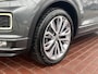 Volkswagen T-Roc 1.5 TSI 150pk DSG R-Line / Panorama dak / Virtual cockpit / Achteruitrij camera / 18'' LMV