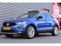 Volkswagen T-Roc 1.5 TSI Sport LED | Virtual Cockpit | Pano | Afn. Trekhaak | Camera | DAB | PDC V+A | 18" LMV