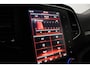 Renault Megane Estate 1.3 TCe Limited Trekhaak/Camera/All season banden/parkeersensoren voor en achter