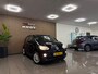 Volkswagen Up! 1.0 high up! BlueMotion * Navigatie / LM Velgen / Cruise control / NL Auto *