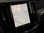 Volvo XC60 2.0 T6 Plug-in hybrid AWD Plus Black Edition | Panoramadak | Harman Kardon audio | Actieve LED koplampen | Stoel- en stuurwielverwarming | Adaptive cruise control | Getint glas | Verwarmbare achterbank | Google Maps navigatie |
