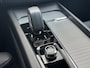 Volvo XC60 T6 Plug-in hybrid AWD Plus Dark | Adaptieve Cruise Control | BLIS Dodehoek Detectie | Trekhaak | 360 Camera | Getint Glas | Stoel + Stuurverwarming | Adaptieve Koplampen |