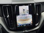 Volvo XC60 2.0 T6 Plug-in hybrid AWD Plus Dark | Head-up display | 360 Camera | Adaptieve cruise control | Apple Car Play/Android Auto | Elektrisch schuif/kantel Panoramadak |