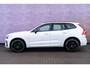 Volvo XC60 2.0 T6 Plug-in hybrid AWD R-Design | Google | Long Range | Elektrische Stoelverstelling | Adaptieve Cruise Control | Stoel-/Stuurverwarming | Massagestoelen | Schuif-/Kanteldak | Parkeercamera | Head-Up Display | Parkeerverwarming | Keyless Entry | Lederen Bekleding | Memory | Zitverlenging | Elek. Achterklep