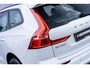 Volvo XC60 2.0 T6 Plug-in hybrid AWD R-Design | Google | Long Range | Elektrische Stoelverstelling | Adaptieve Cruise Control | Stoel-/Stuurverwarming | Massagestoelen | Schuif-/Kanteldak | Parkeercamera | Head-Up Display | Parkeerverwarming | Keyless Entry | Lederen Bekleding | Memory | Zitverlenging | Elek. Achterklep
