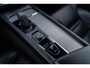 Volvo XC60 2.0 T6 Plug-in hybrid AWD R-Design | Google | Long Range | Elektrische Stoelverstelling | Adaptieve Cruise Control | Stoel-/Stuurverwarming | Massagestoelen | Schuif-/Kanteldak | Parkeercamera | Head-Up Display | Parkeerverwarming | Keyless Entry | Lederen Bekleding | Memory | Zitverlenging | Elek. Achterklep