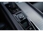 Volvo XC60 2.0 T6 Plug-in hybrid AWD R-Design | Google | Long Range | Elektrische Stoelverstelling | Adaptieve Cruise Control | Stoel-/Stuurverwarming | Massagestoelen | Schuif-/Kanteldak | Parkeercamera | Head-Up Display | Parkeerverwarming | Keyless Entry | Lederen Bekleding | Memory | Zitverlenging | Elek. Achterklep