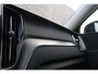 Volvo XC60 2.0 T6 Plug-in hybrid AWD Plus Dark | Adaptive cruise control | dode hoek detectie | Parkeersensoren vóór + achter | 360 camera | Stoelverwarming vóór + achter | Stuurwielverwarming | Trekhaak | All season banden | Elektr. verstelbare voorstoelen |