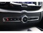 Volvo XC60 2.0 T6 Plug-in hybrid AWD Plus Dark | Adaptive cruise control | dode hoek detectie | Parkeersensoren vóór + achter | 360 camera | Stoelverwarming vóór + achter | Stuurwielverwarming | Trekhaak | All season banden | Elektr. verstelbare voorstoelen |