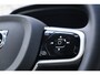 Volvo XC60 2.0 T6 Plug-in hybrid AWD Plus Dark | Adaptive Cruise Control | Dode hoek detectie | Head-up display | Elektr. schuif-\-kanteldak | 360 camera | Stoelverwarming vóór + achter | Stuurwielverwarming | Google Services | Parkeersensoren vóór + achter | Trekhaak | All-season banden |