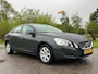 Volvo S60 1.6 T4 Kinetic / 2de Eigenaar / Automaat / Airco / Navigatie / Trekhaak / Goed Onderhouden / NAP