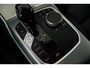BMW 3-Serie 320i High Executive Edition (PANORAMADAK, SFEERVERLICHTING, STOELVERWARMING, ACHTERUITRIJCAMERA, SENSOREN, DEALER OND)