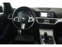 BMW 3-Serie 320i High Executive Edition (PANORAMADAK, SFEERVERLICHTING, STOELVERWARMING, ACHTERUITRIJCAMERA, SENSOREN, DEALER OND)