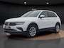 Volkswagen Tiguan 1.5 TSI Life | Navigatie | ACC | LED | 17" | Parkeersensoren |