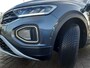 Volkswagen T-Roc 1.5 TSi 150pk Airco - Adap. Cruise-control - Dig. dashboard- Bluetooth - Stuur- en Stoelverwarming - Android - Apple Carplay