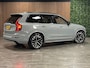 Volvo XC90 T8 AWD Recharge Ultra Dark | Vol! | Bowers & Wilkins | Luchtvering | Stoelventilatie | Trekhaak | 360 Camera | Head-Up Display | Stoelmassage | 455pk | Adaptieve Cruise Control | Stoelverwarming voor+achter | Stuurwielverwarming | Schuifdak | 21 Inch | Black Pack zwarte logo's voor en achter | Full LED Matrix Meesturende koplampen | Pilot Assist | BLIS Dode Hoek Detectie | Alcantara hemelbekleding | Lederen handgrepen en zonnekleppen | Elektrische voorstoelen geheugen | Nappa Lederen bekleding | Zitting verlenging voorstoelen | Lederen Dashboard | Google Infotainment | Keyless Drive | Parkeersensoren voor+achter | Privacy Glass | Elektrisch bedienbare achterklep | Geïntegreerde zongordijnen achterportieren | Geïntegreerd kinderzitje achterin | Verlichte instaplijsten | 7-Persoons | 4-Zone Climate Control | DAB Radio | Apple Carplay/Android Auto | Alarm Klasse III | Draadloos telefoon opladen | Volvo On Call met mobiele App functie | Vapour Grey Metallic |