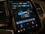 Volvo XC90 T8 AWD Recharge Ultra Dark | Trekhaak | Head-Up Display | Harman Kardon | 455pk | Adaptieve Cruise Control | Stoelverwarming voor+achter | Stuurwielverwarming | Schuifdak | Full LED Meesturende koplampen | 22 Inch | Parkeercamera | Pilot Assist | BLIS Dode Hoek Detectie | Alcantara hemelbekleding | Lederen zonnekleppen en handgrepen | Elektrische voorstoelen geheugen | Lederen bekleding | Zitting verlenging voorstoelen | Lederen dashboard | Google Infotainment | Keyless Drive | Privacy Glass | Elektrisch bedienbare achterklep | Geïntegreerd kinderzitje achterin | Geïntegreerde zongordijnen achterportieren | Verlichte instaplijsten | 7-Persoons | 4-Zone Climate Control | DAB Radio | Apple Carplay/Android Auto | Draadloos telefoon opladen | Volvo On Call met mobiele App functie | Vapour Grey Metallic |
