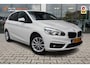 BMW 2-Serie Active Tourer 218i High Executive | Trekhaak | PDC | Stoelverwarming |