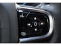 Volvo XC60 T6 350PK Automaat Plug-in Hybrid AWD Plus Black Edition/ Bowers & Wilkins / Navigatie / 360 Camera / Head-up Display / Panoramadak /  Stoelverwarming v+a / Stuurverwarming / 21'' Velgen