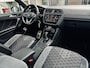 Volkswagen Tiguan 1.4 TSI eHybrid R-Line | Panoramadak | LED | Trekhaak | Business+ | Camera | Adapt Cruise | Marge auto