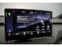 Skoda Enyaq iV 80 Sportline 204pk Automaat Warmtepomp, Trekhaak, Panoramadak, Adaptive cruise control, Elektrische achterklep, Navigatie, Achteruitrijcamera, LED matrix koplampen