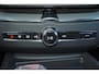 Volvo XC60 T8 Recharge AWD Ultra Black Edition - Panorama/schuifdak - IntelliSafe Assist & Surround - 360º Camera - Harman/Kardon audio - Adaptieve LED koplampen - Verwarmde voorstoelen, stuur & achterbank - Parkeersensoren voor & achter - Elektr. bedienb. voorstoelen met geheugen - Head up display - Draadloze tel. lader - Extra getint glas - 21' LMV