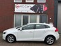Volvo V40 2.0 D2 Momentum / Navi / PDC / Clima / Cruise