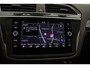 Volkswagen Tiguan Comfortline 1.5 TSI 130pk Adaptive cruise control, Navigatie, Achteruitrijcamera, Stoelverwarming, Parkeersensoren, App connect, Airco, DAB, Radio